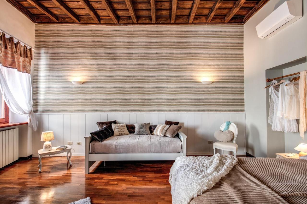 Colosseo Miracle Suite Rome Extérieur photo